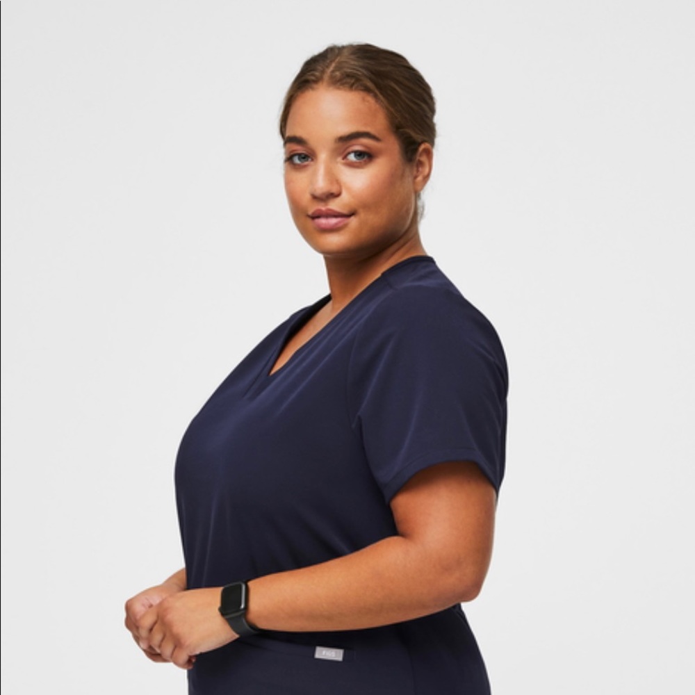 FIGS SCRUB TOP 2XL NAVY